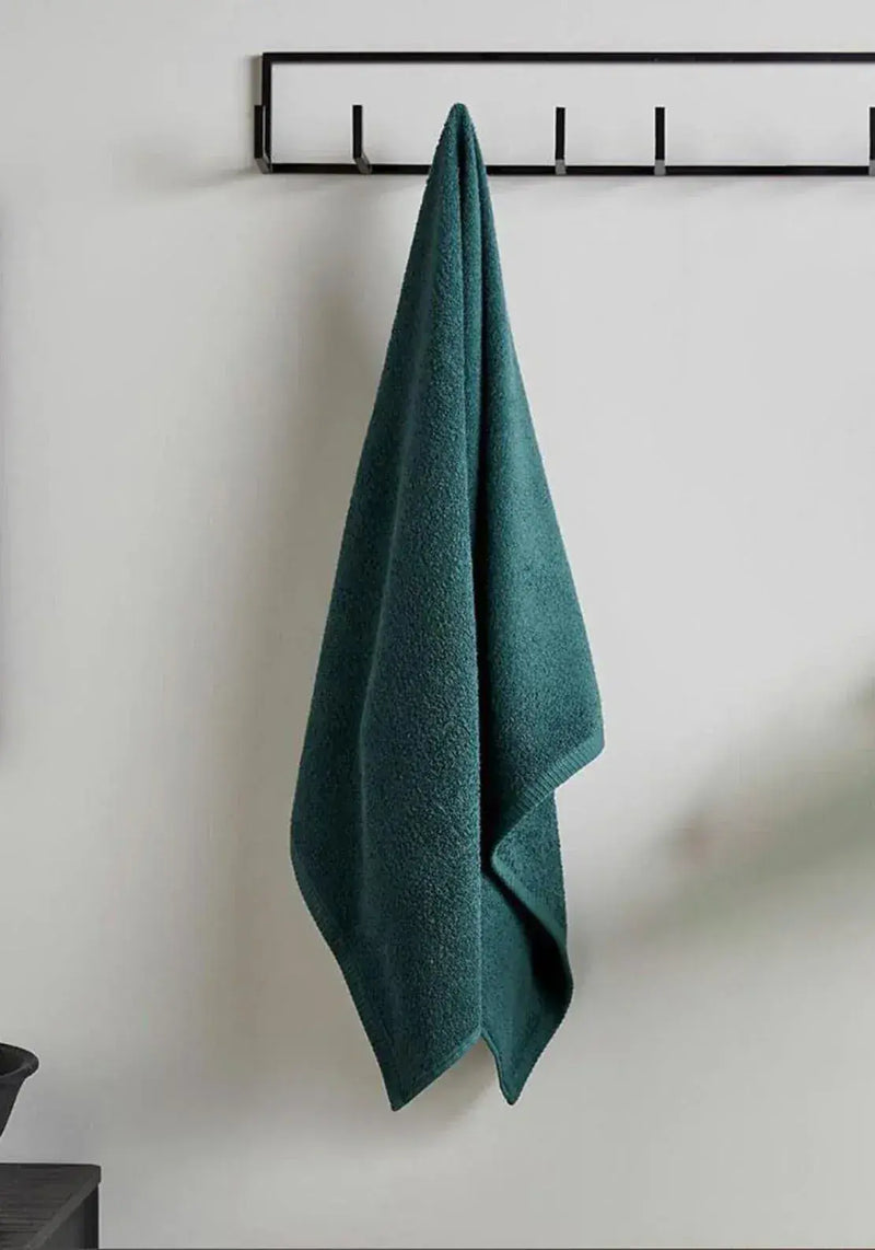Catherine Lansfield Quick Dry Towel | Forest