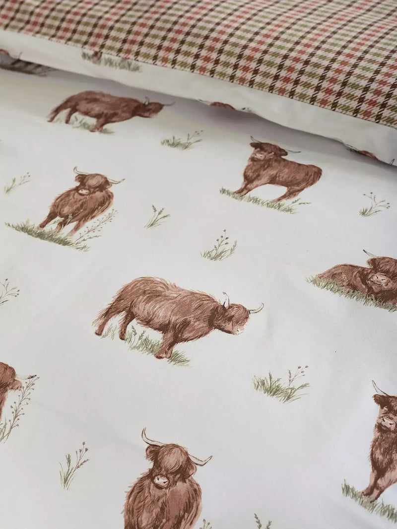 Catherine Lansfield Angus Highland Cow Quit Set | Natural