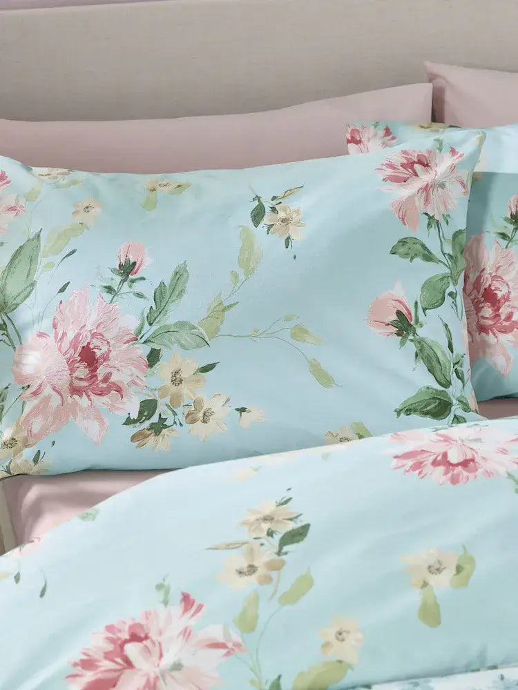 Catherine Lansfield Avebury Floral Quilt Set | Duck Egg