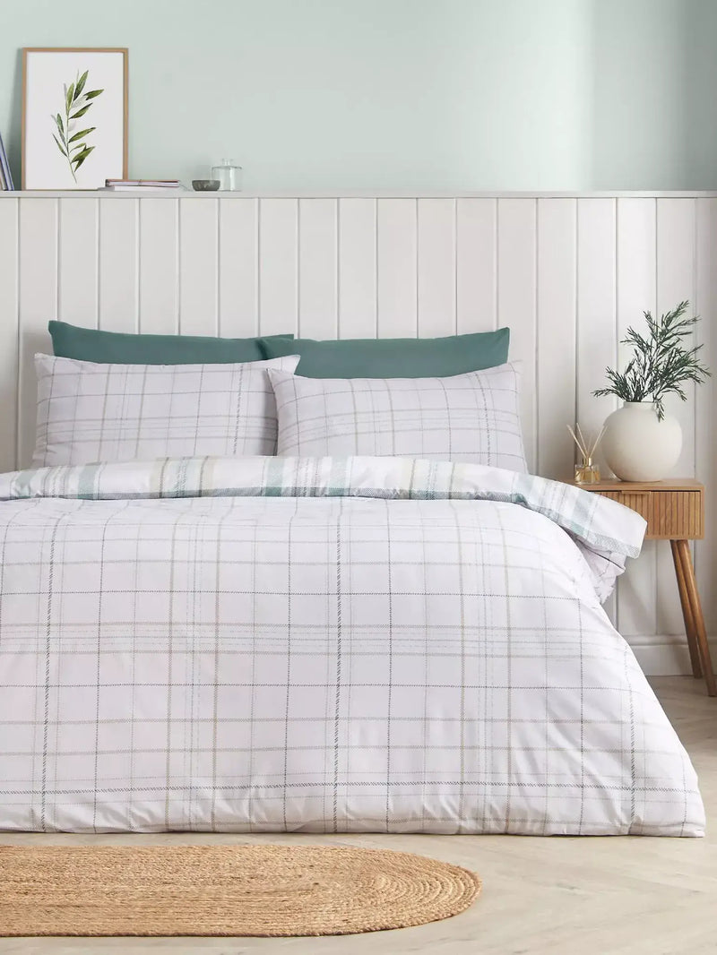 Catherine Lansfield Cartmel Check Quilt Set | Green