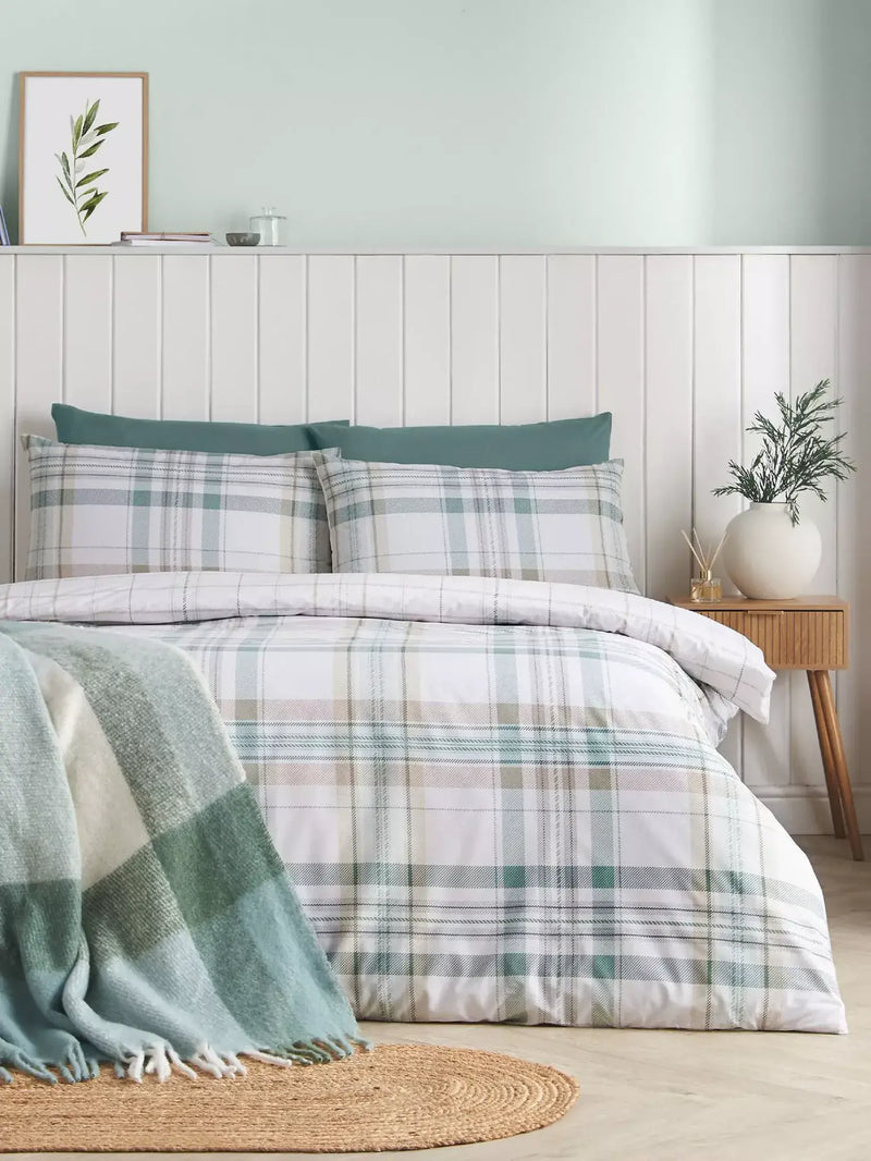 Catherine Lansfield Cartmel Check Quilt Set | Green