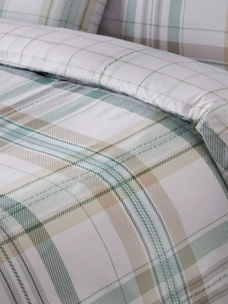 Catherine Lansfield Cartmel Check Quilt Set | Green