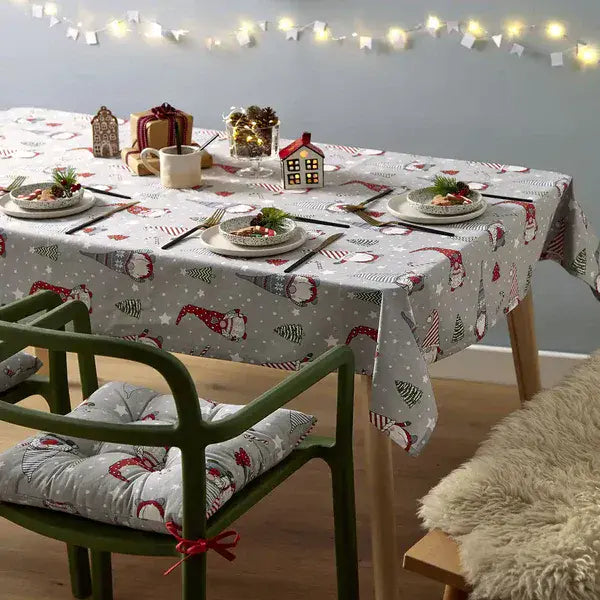 Catherine Lansfield Chritmas Gnomes Table|Grey/ Red