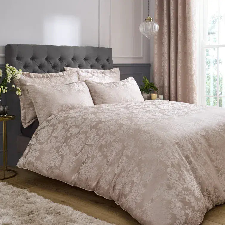 Catherine Lansfield Damask Jacquard Quilt Set| Champagne