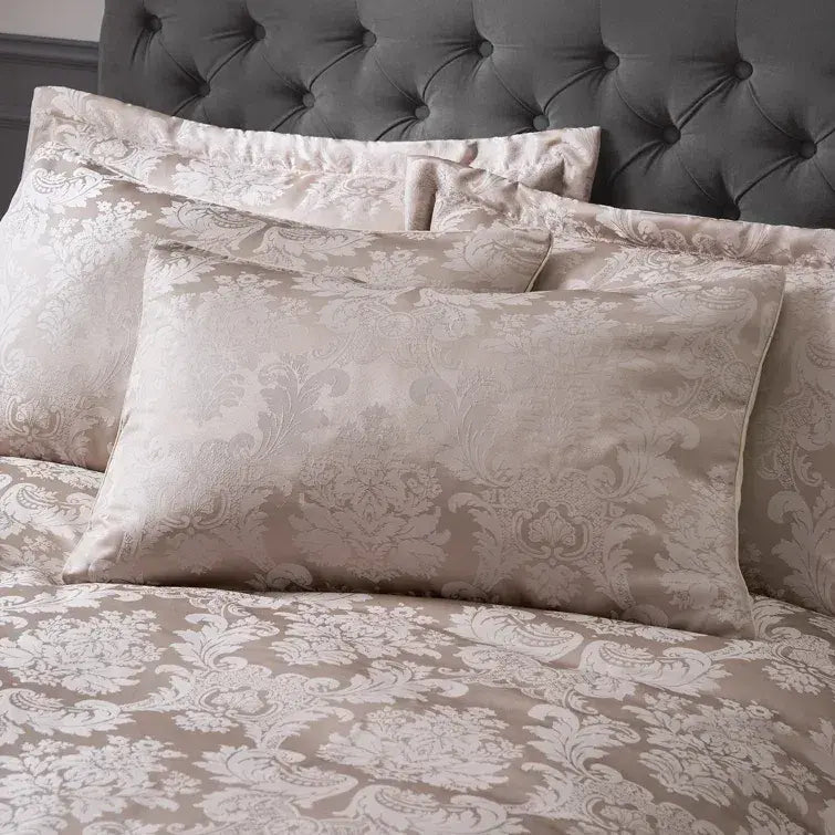Catherine Lansfield Damask Jacquard Quilt Set| Champagne
