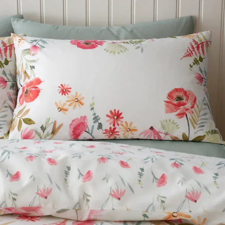 Catherine Lansfield Ella Poppy Quilt Set   | Cream