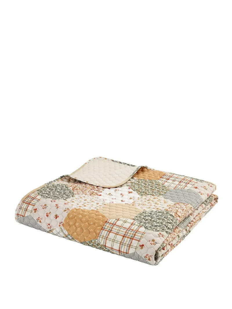 Catherine Lansfield  Floral Patchwork Bedspread  220x230 cm | Natural