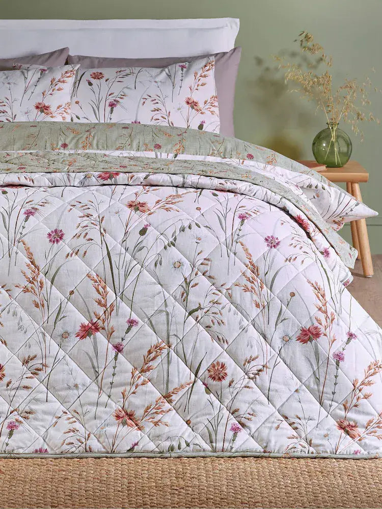 Catherine Lansfield Grasmere Bedspread | Green