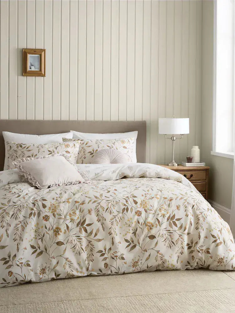 Catherine Lansfield  Isadora Quilt Set | Natural