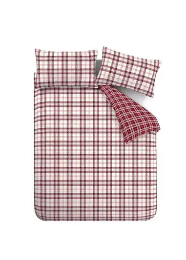 Catherine Lansfield Kelso Quit Set | Plum