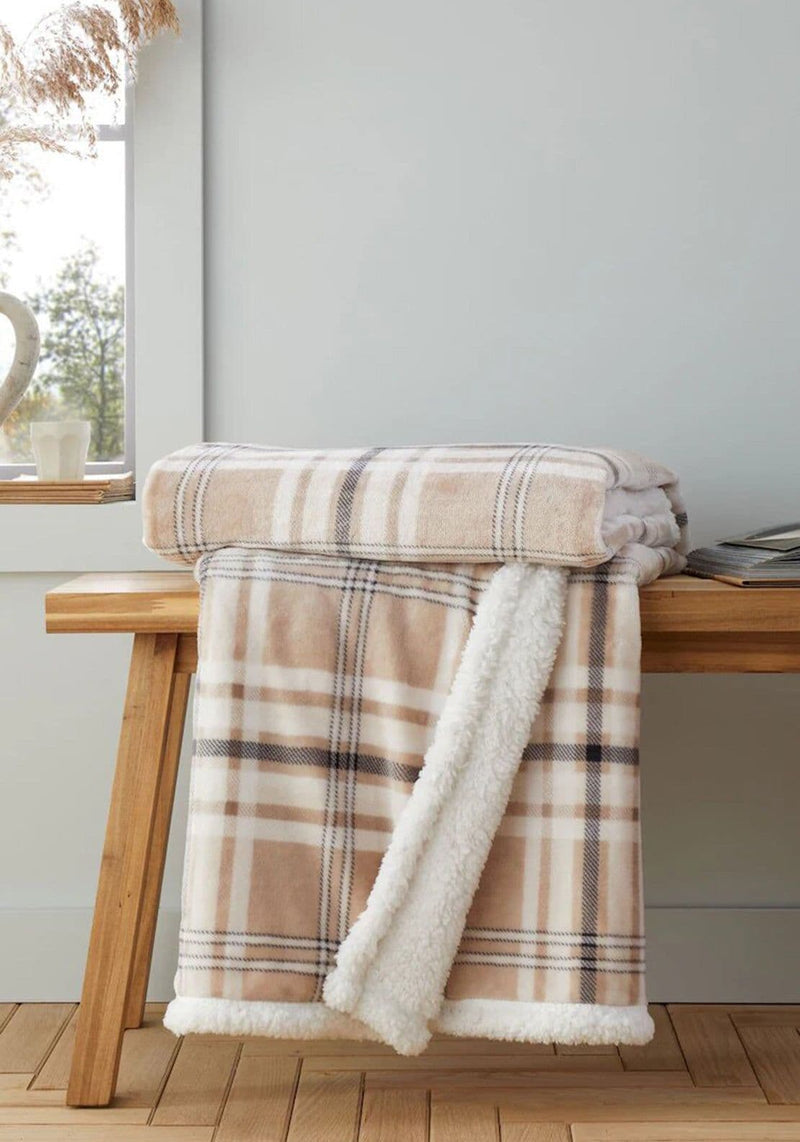 Catherine Lansfield Kelso Throw | Natural