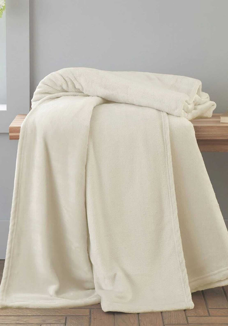 Catherine Lansfield New Raschel Throw | Cream