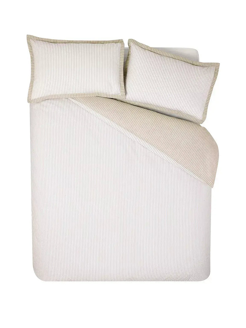 Catherine Lansfield Oxford Pinstripe Quilt Set| Natural