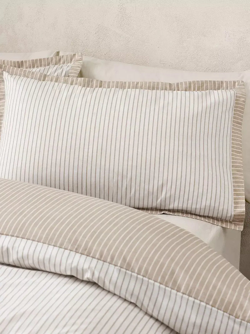Catherine Lansfield Oxford Pinstripe Quilt Set| Natural
