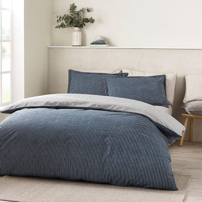 Catherine Lansfield Oxford Pinstripe Quilt Set| Navy