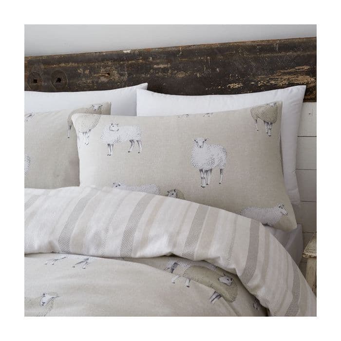 Catherine Lansfield Sheep Quilt Set Brushed| Natural