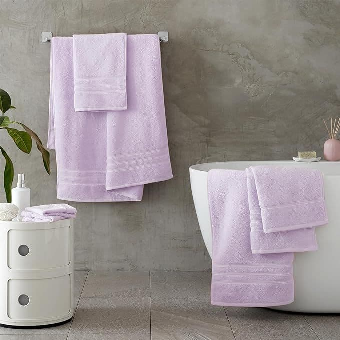 Catherine Lansfield Zero Twist Towel | Lilac