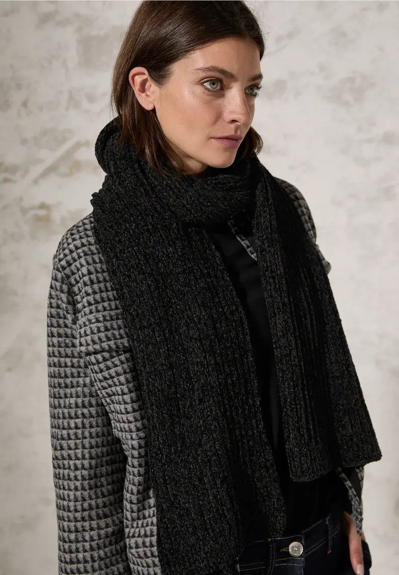 CECIL Chenille Knit Scarf   | Black 572652