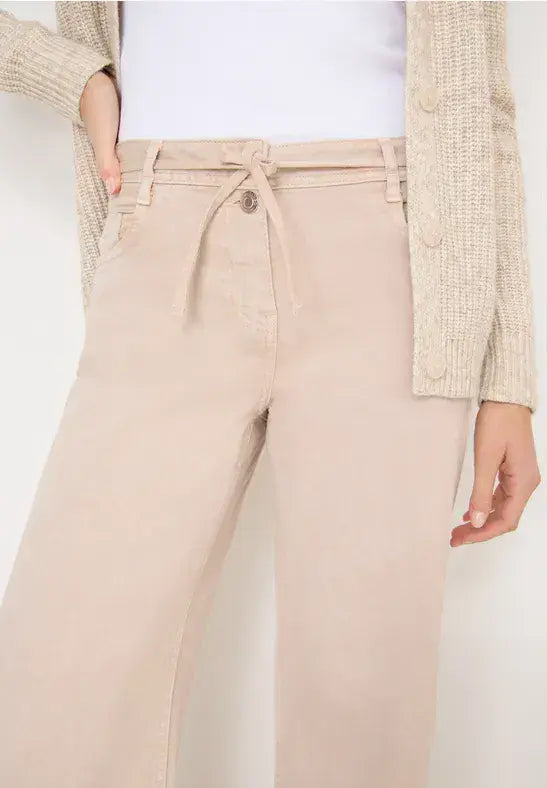 CECIL Neele Flare Jeans | Ecru 380085
