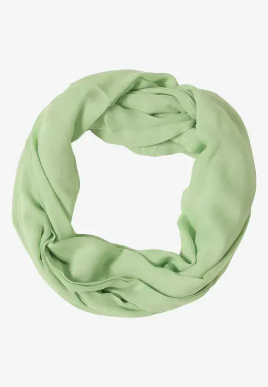 CECIL Solid Loop Scarf | Green 572756