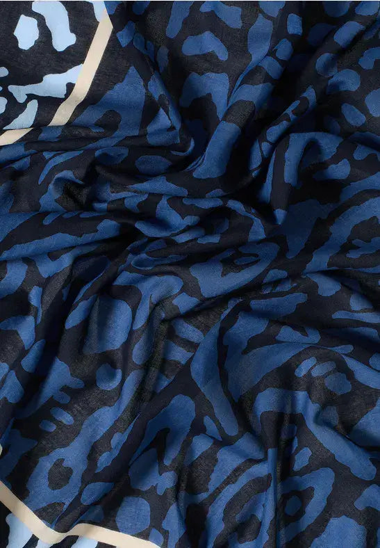 CECIL Triangle Scarf | Dark Blue 572879