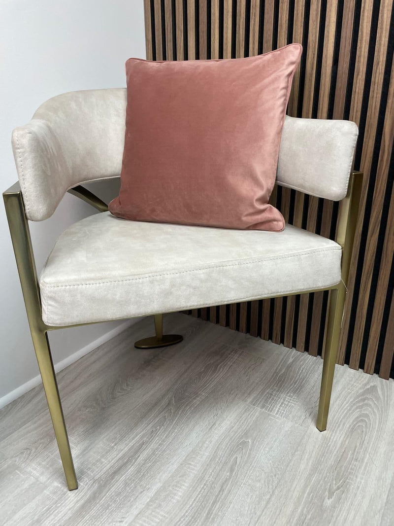 FERVOR + HUEPlain Soft Velvet Cushion 45x45cm| Rose