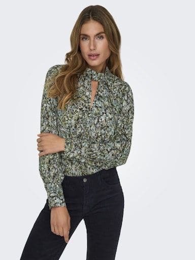 JDY Base L/S High Neck Keyhole Top| Black
