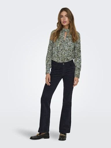 JDY Base L/S High Neck Keyhole Top| Black