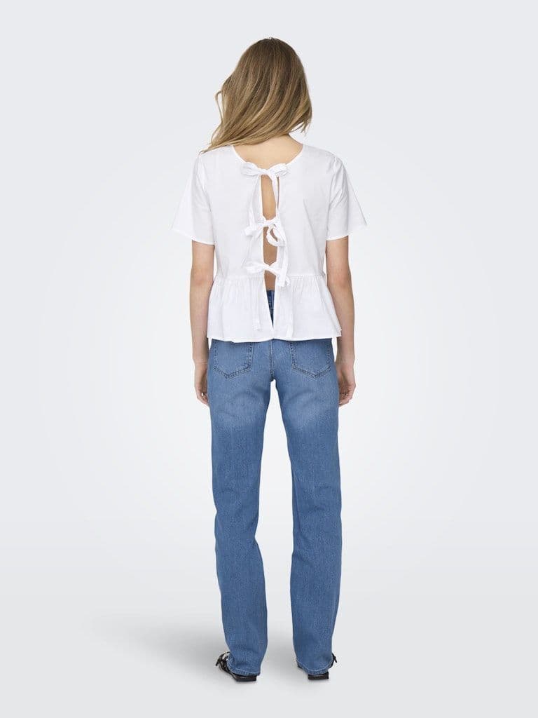 JDY Mio S/S Rev String Top | White