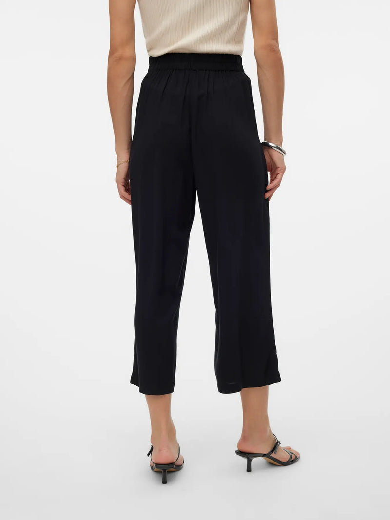 Vero Moda Easy Joy HW Culotte Pants| Black