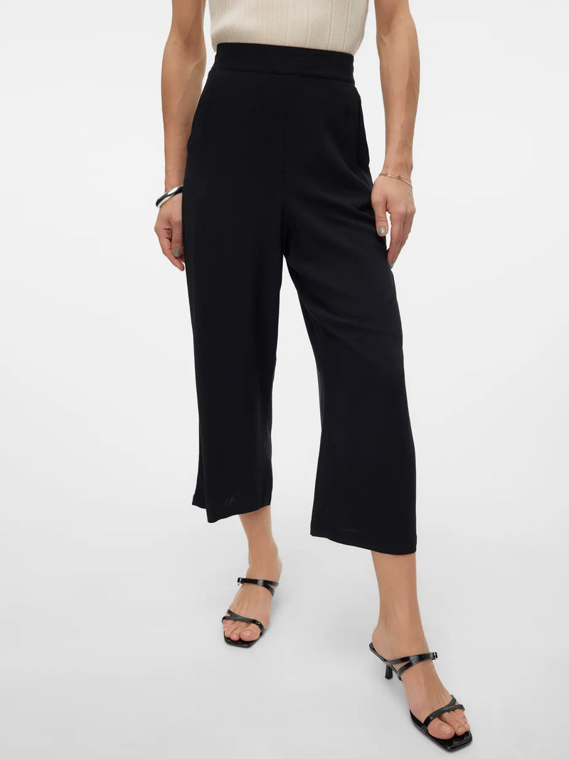 Vero Moda Easy Joy HW Culotte Pants| Black