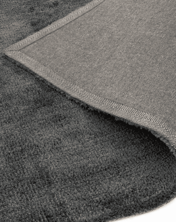 Milo Rug Grey
