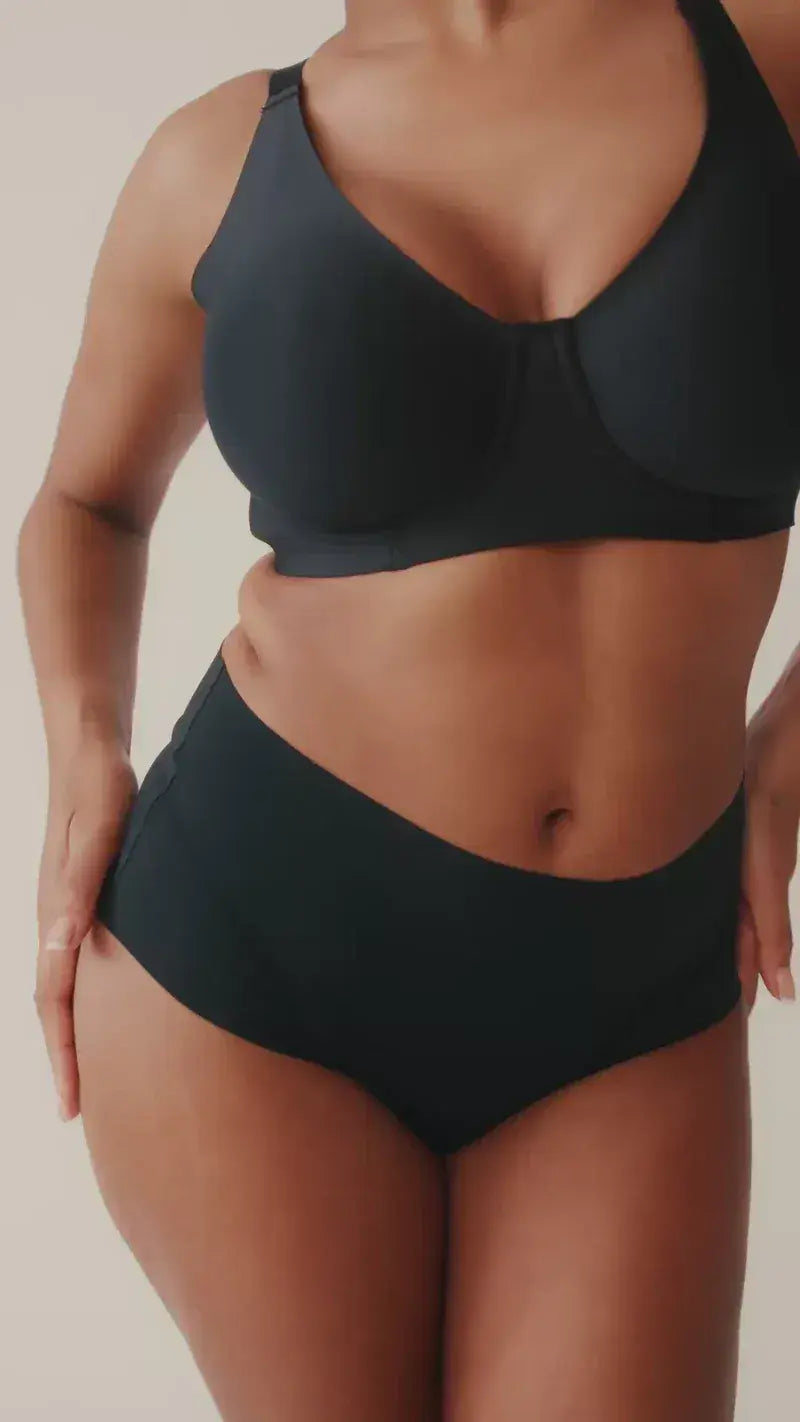Naturana Under Wired Bra | Black 7532