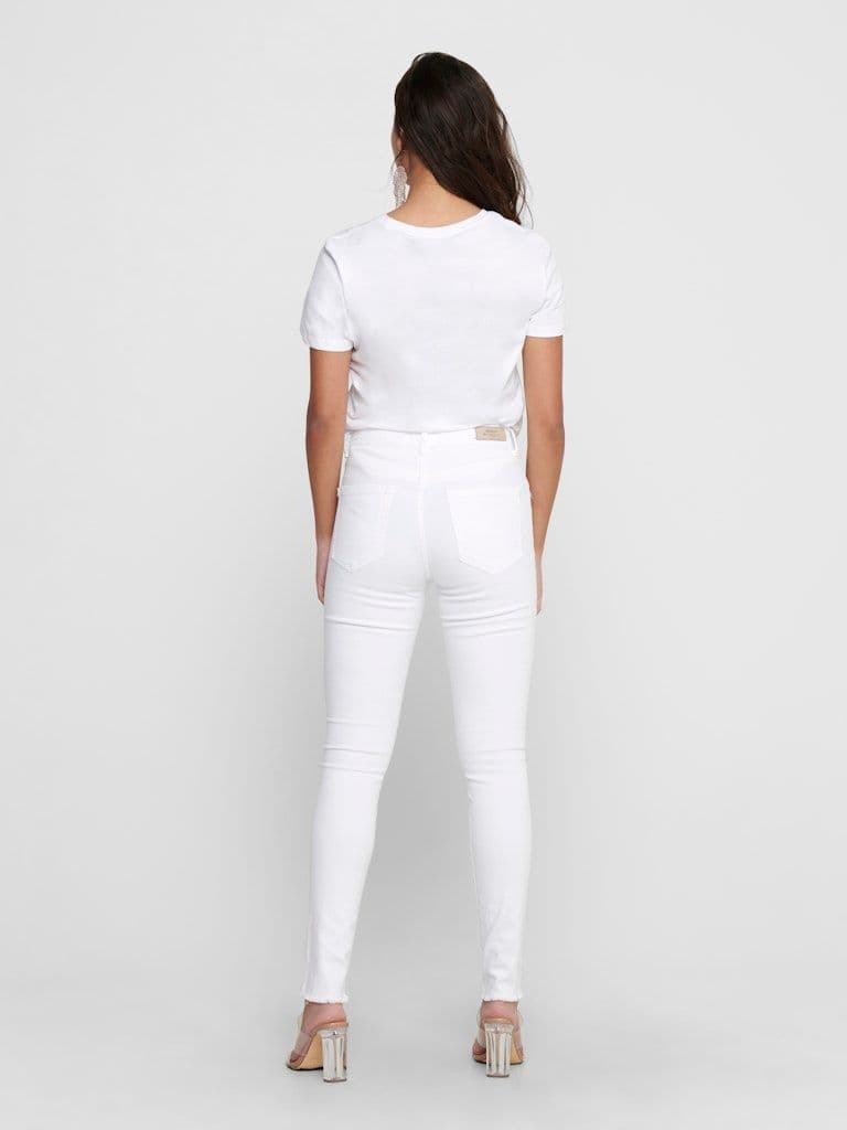 ONLY Blush Life Mid Waist Ankle raw Jeans| White