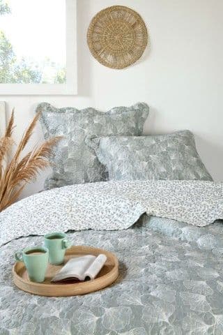 STOF Nova Bedspread  260x240 cm | Sage P5D700001