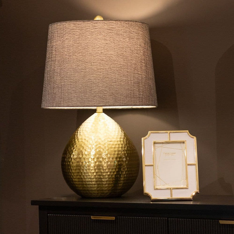 TARA Zoe Hammered Table Lamp 56cm | Brass TL6630