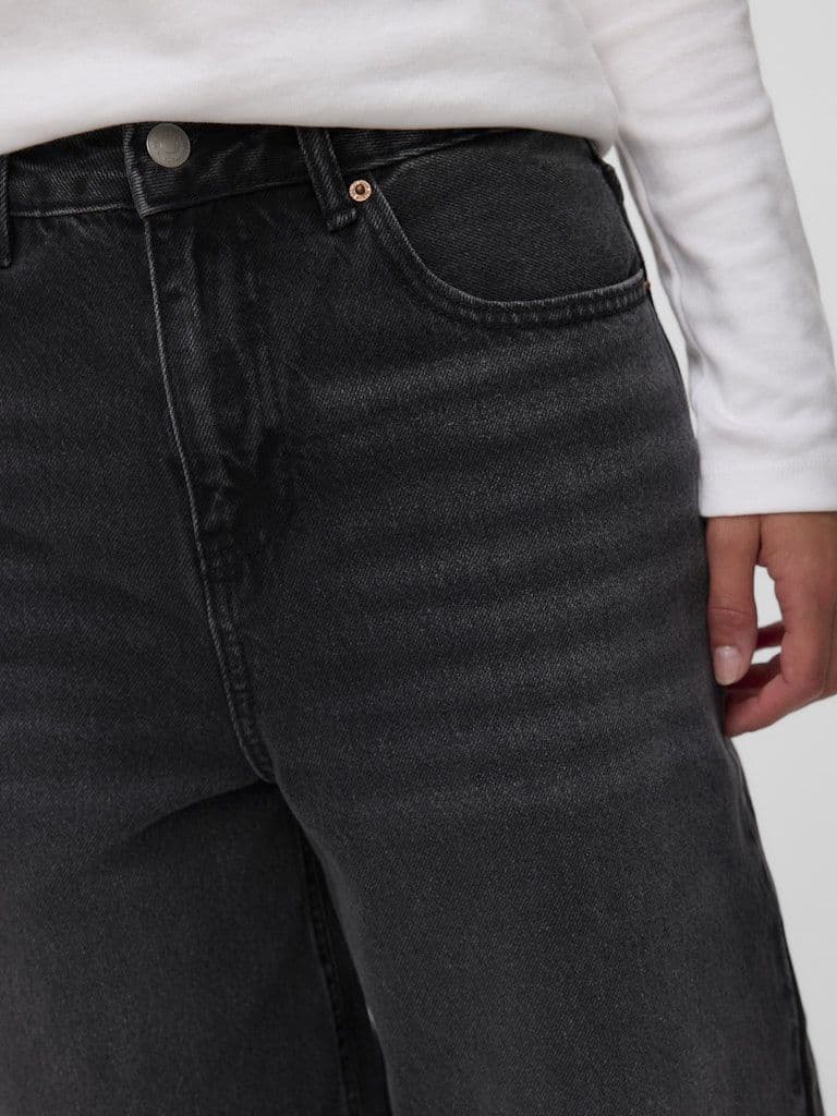 Vero Moda Billie HR Barrel Ankle Jean | Black L1141