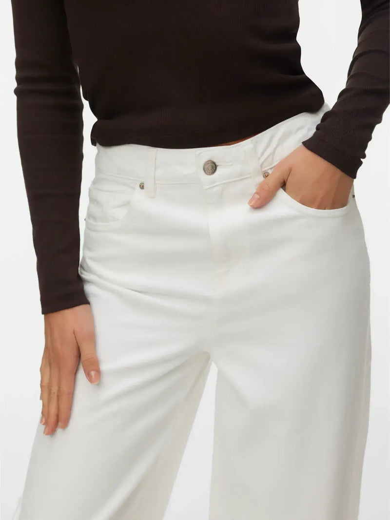 Vero Moda Billie HR Barrel Ankle Jeans | White