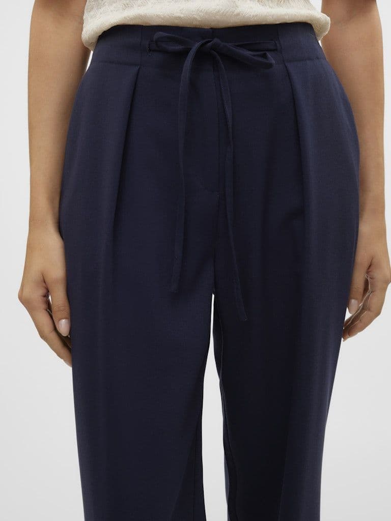 Vero Moda Isolde MW wide Belt Pant | Navy