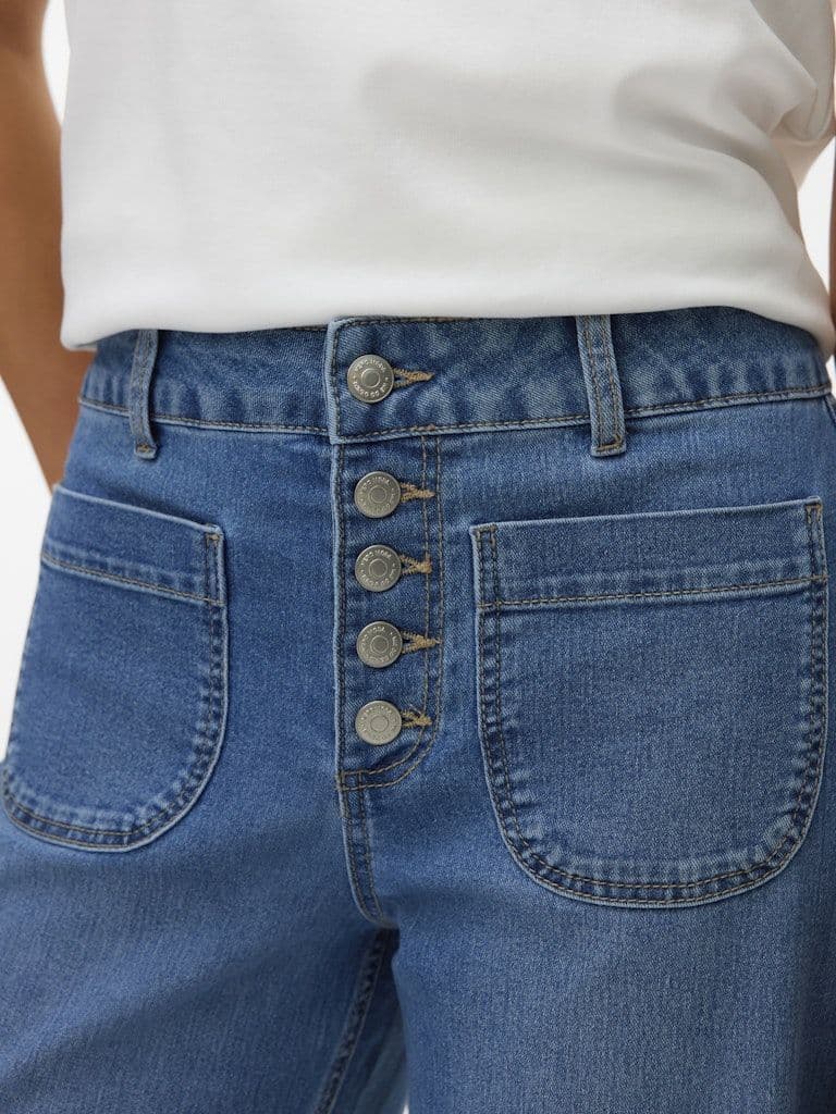 Vero Moda Kayla HR Wide Button Jean | Light Blue