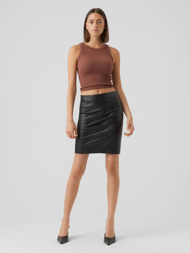 Vero Moda Olympia HW Short PL Skirt| Black