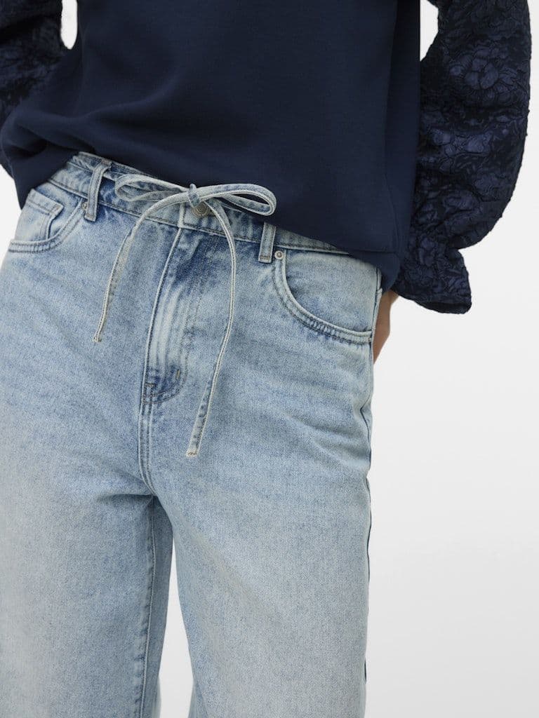 Vero Moda Wien Mr Wide Belt Jeans| Light Blue