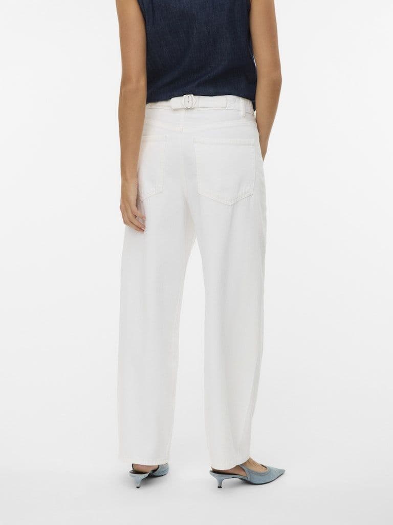 Vero Moda Zelda  HR Barrel Denim Jeans | White
