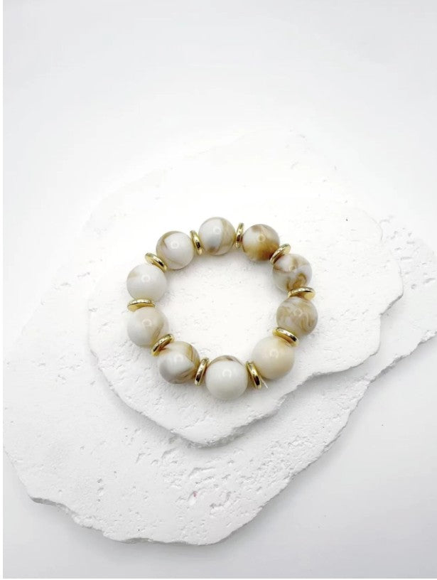 Claren Bijoux Acrylic Style Bracelet | White BR265
